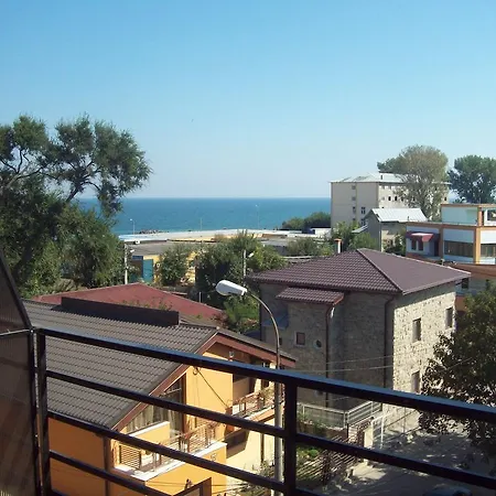 Hotel Raul 3*